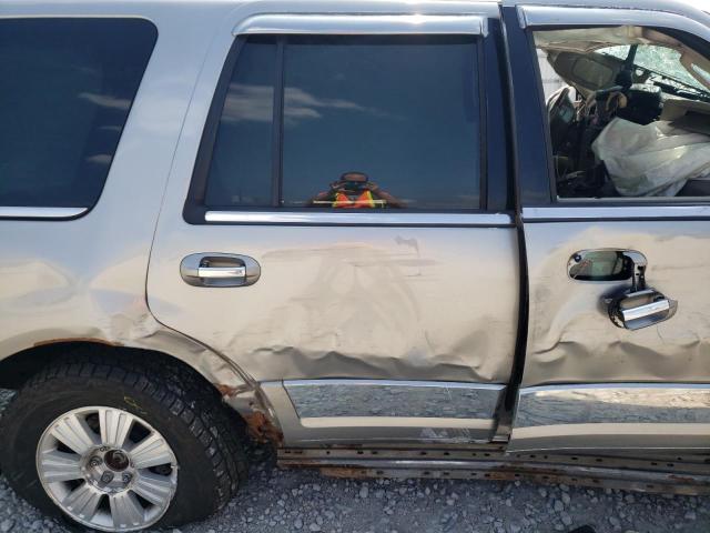 5LMFU28538LJ16953 - 2008 LINCOLN NAVIGATOR 银色 照片 11