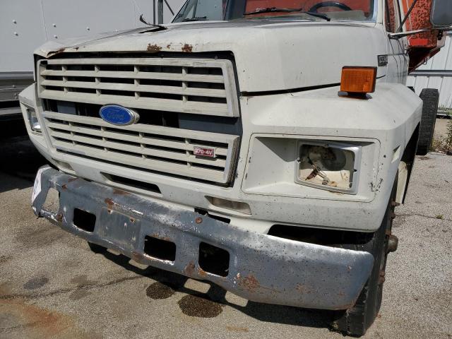 1FDPF82H2GVA59610 - 1986 FORD F800 BEIGE photo 9