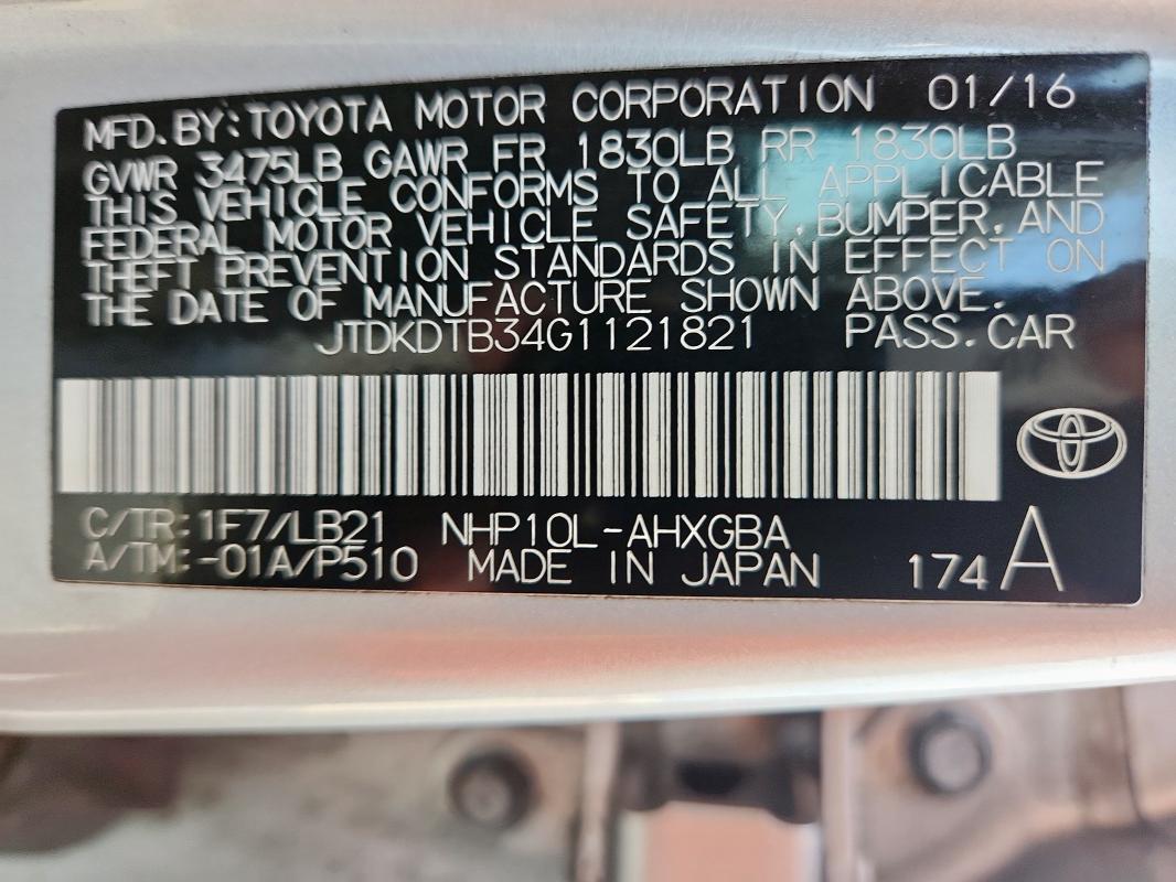 JTDKDTB34G1121821 - 2016 TOYOTA PRIUS C ვერცხლისფერი ფოტო 13