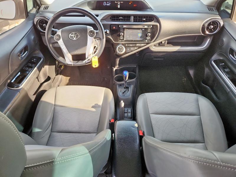 JTDKDTB34G1121821 - 2016 TOYOTA PRIUS C ვერცხლისფერი ფოტო 8