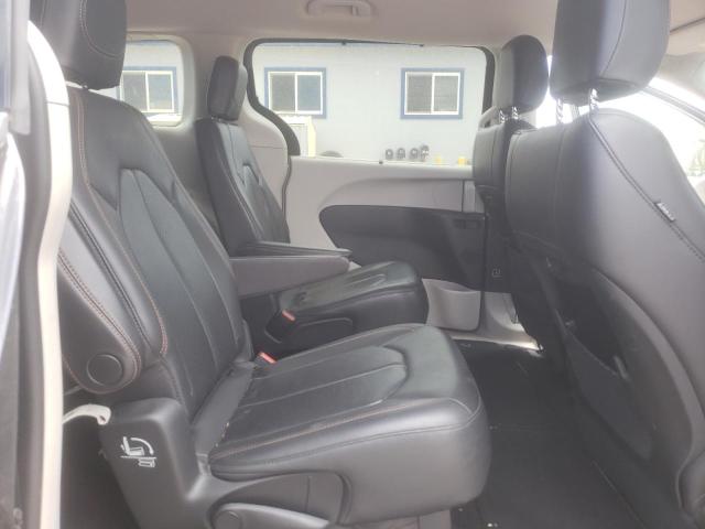 2C4RC1BG3JR186235 - 2018 CHRYSLER PACIFICA TOURING L BLACK photo 11