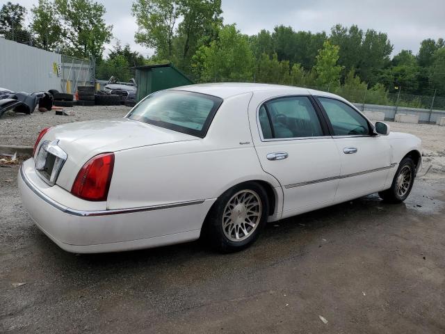 1LNHM82W61Y633561 - 2001 LINCOLN TOWN CAR SIGNATURE თეთრი ფოტო 3