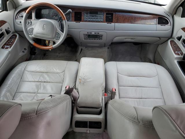 1LNHM82W61Y633561 - 2001 LINCOLN TOWN CAR SIGNATURE თეთრი ფოტო 8