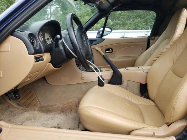 JM1NB353310200117 - 2001 MAZDA MX-5 MIATA BASE BLUE photo 7