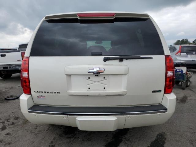 1GNSKKE30BR331281 - 2011 CHEVROLET SUBURBAN K1500 LTZ WHITE photo 6