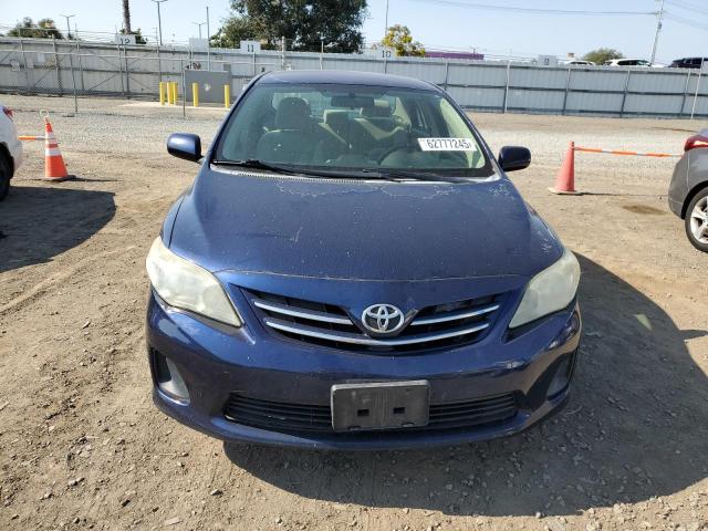 5YFBU4EE5DP153901 - 2013 TOYOTA COROLLA BASE Blau Foto 5