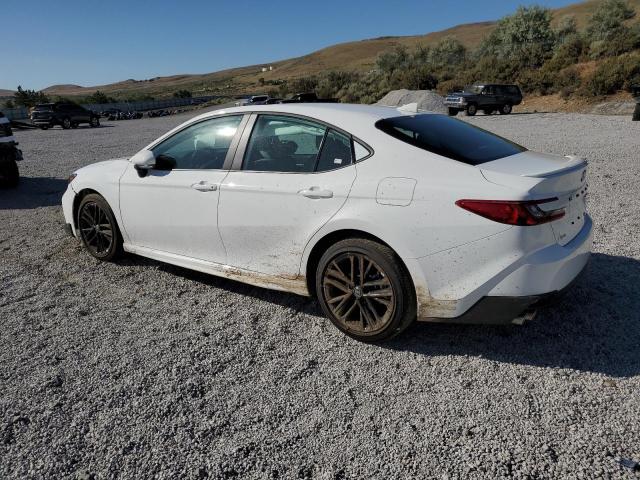 4T1DAACKXSU619794 - 2025 TOYOTA CAMRY XSE WHITE photo 2