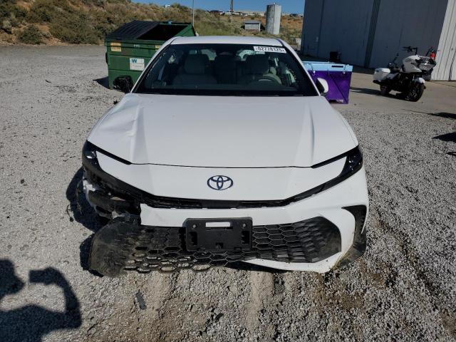 4T1DAACKXSU619794 - 2025 TOYOTA CAMRY XSE WHITE photo 5