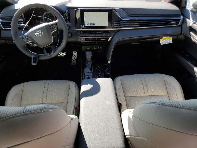4T1DAACKXSU619794 - 2025 TOYOTA CAMRY XSE WHITE photo 8