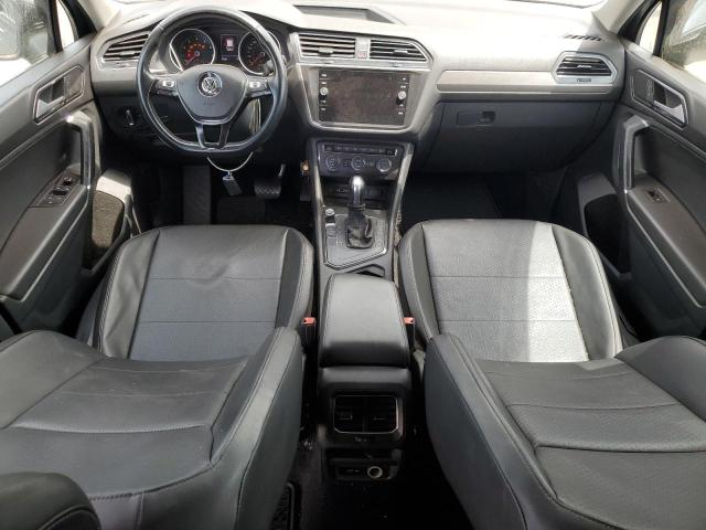 3VV3B7AX9JM210012 - 2018 VOLKSWAGEN TIGUAN SE GRAY photo 8