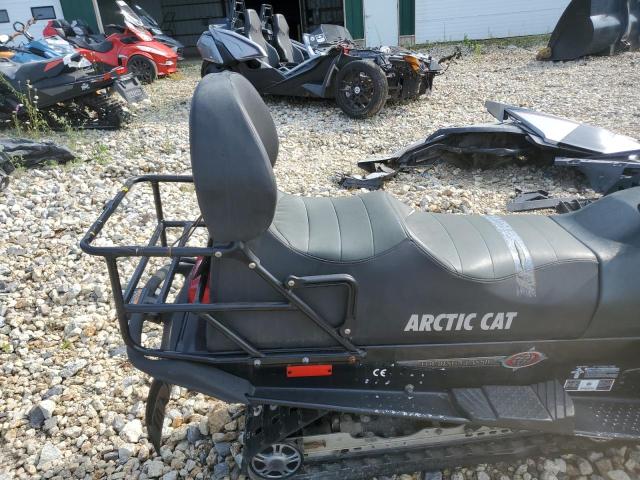 4UF02SNW52T125962 - 2002 ARCC SNOWMOBILE BLACK photo 6