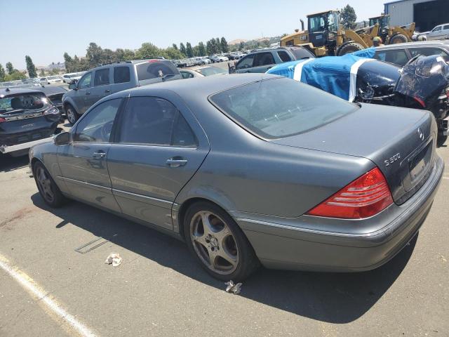 WDBNG75JX5A458236 - 2005 MERCEDES-BENZ S 500 GRAY photo 2