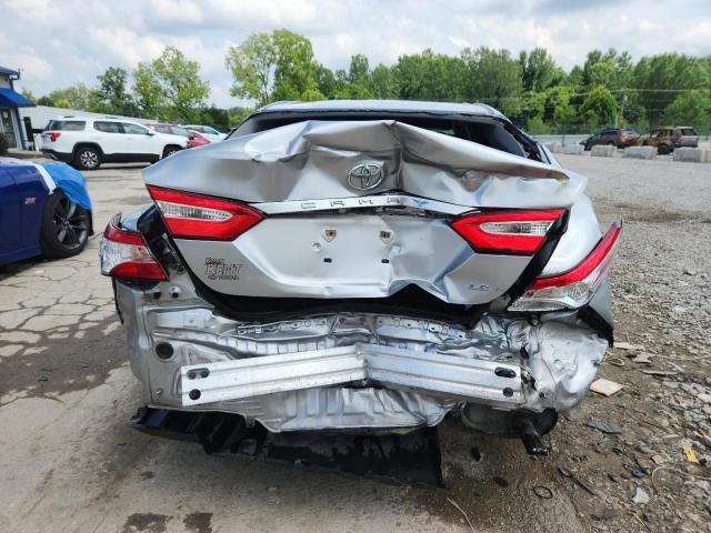 4T1B11HK9JU012879 - 2018 TOYOTA CAMRY L SILVER photo 6