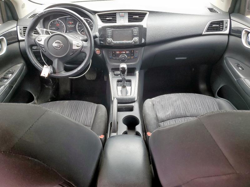 3N1AB7AP4JL642828 - 2018 NISSAN SENTRA S 白色 照片 8