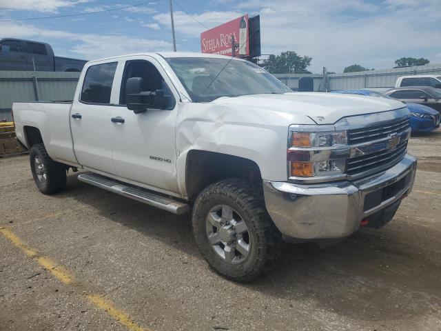 1GC1CUEG8FF107909 - 2015 CHEVROLET SILVERADO C2500 HEAVY DUTY WHITE photo 4