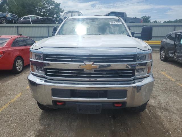 1GC1CUEG8FF107909 - 2015 CHEVROLET SILVERADO C2500 HEAVY DUTY WHITE photo 5