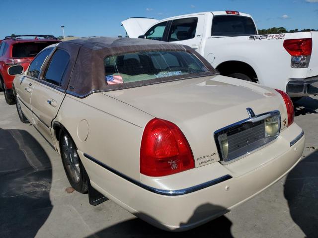 1LNHM83W43Y672019 - 2003 LINCOLN TOWN CAR C TAN photo 3