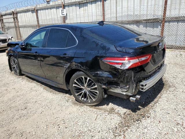 4T1G31AK6LU537055 - 2020 TOYOTA CAMRY SE BLACK photo 2