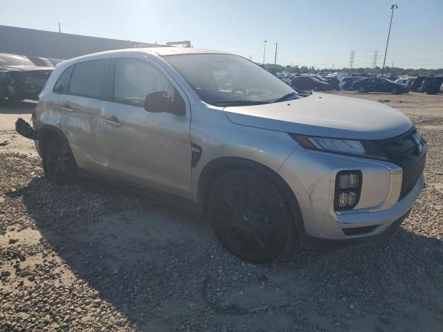 JA4APUAU3NU017068 - 2022 MITSUBISHI OUTLANDER ES SILVER photo 4