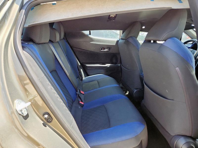 NMTKHMBX9MR120996 - 2021 TOYOTA C-HR XLE BROWN photo 11