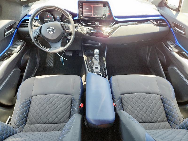 NMTKHMBX9MR120996 - 2021 TOYOTA C-HR XLE BROWN photo 8