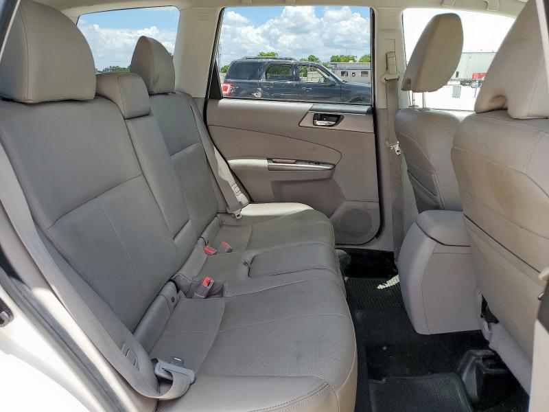 JF2SHAEC1DH418229 - 2013 SUBARU FORESTER LIMITED Weiß Foto 11