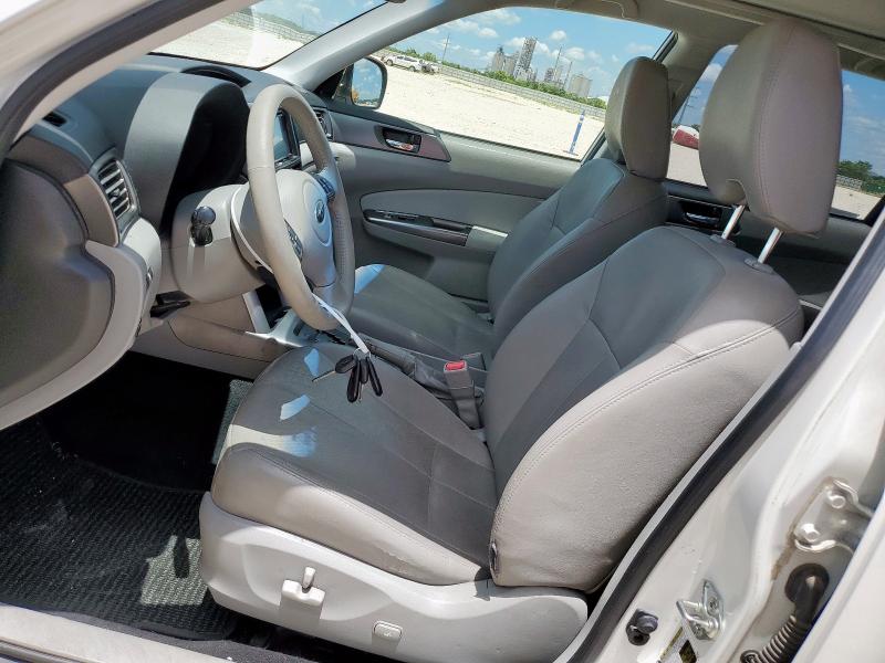 JF2SHAEC1DH418229 - 2013 SUBARU FORESTER LIMITED Weiß Foto 7