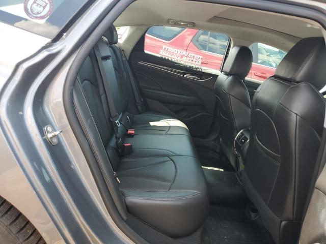 1G4ZP5SS4JU147684 - 2018 BUICK LACROSSE ESSENCE ნაცრისფერი ფოტო 10