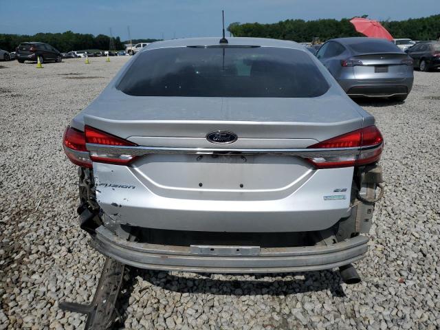 3FA6P0HDXJR267909 - 2018 FORD FUSION SE ვერცხლისფერი ფოტო 6