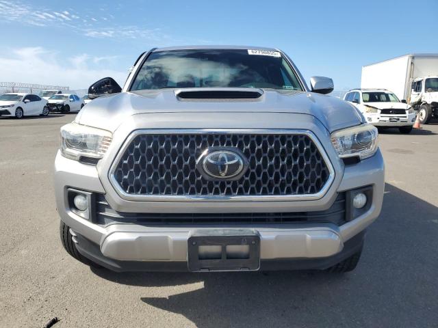 3TMAZ5CN8KM094904 - 2019 TOYOTA TACOMA DOUBLE CAB ვერცხლისფერი ფოტო 5