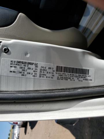 2C4RC1BG3DR518985 - 2013 CHRYSLER TOWN & COU TOURING 白色 照片 12