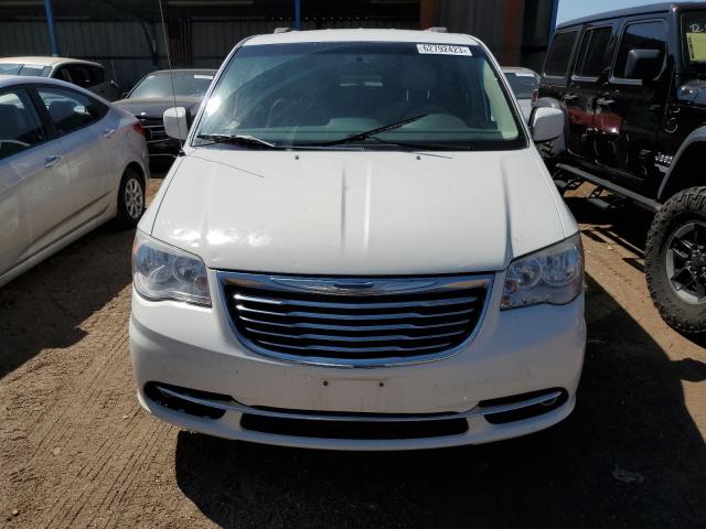 2C4RC1BG3DR518985 - 2013 CHRYSLER TOWN & COU TOURING 白色 照片 5