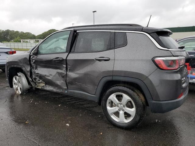 3C4NJDBB0JT314602 - 2018 JEEP COMPASS LATITUDE GRAY photo 2