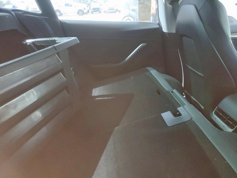 5YJ3E1EA3PF605955 - 2023 TESLA MODEL 3 WHITE photo 10