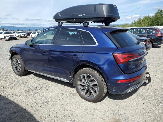 WA1CAAFY8M2100316 - 2021 AUDI Q5 PRESTIGE BLUE photo 2