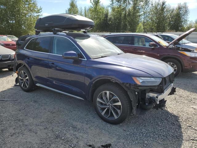 WA1CAAFY8M2100316 - 2021 AUDI Q5 PRESTIGE BLUE photo 4