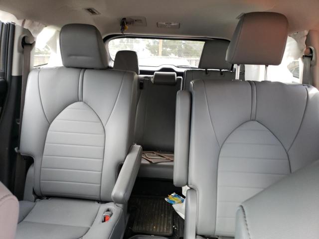 5TDGZRBHXMS557349 - 2021 TOYOTA HIGHLANDER XLE SILVER photo 10