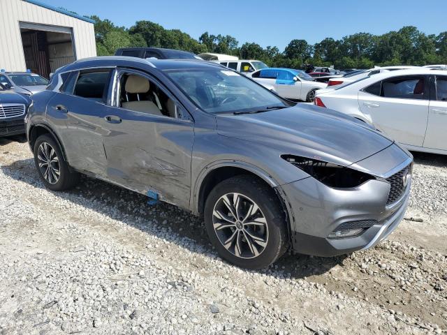 SJKCH5CR2JA003522 - 2018 INFINITI QX30 BASE PURE GRAY photo 4