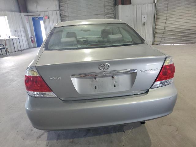 4T1BE32K85U539441 - 2005 TOYOTA CAMRY LE GRAY photo 6