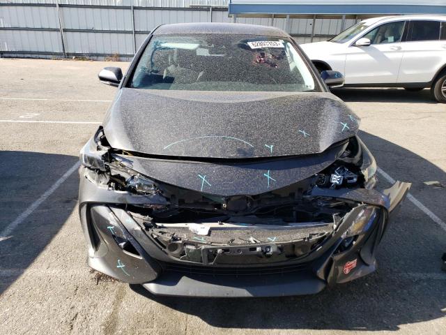 JTDKARFP6H3010735 - 2017 TOYOTA PRIUS PRIM ნაცრისფერი ფოტო 5