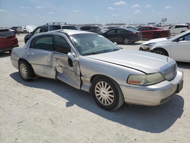 1LNHM83W84Y635377 - 2004 LINCOLN TOWN CAR ULTIMATE SILVER photo 4