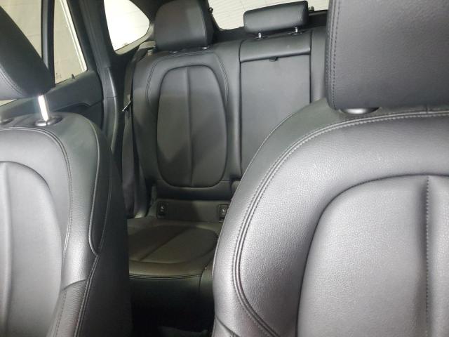 WBXHT3C52K5L89915 - 2019 BMW X1 XDRIVE28I WHITE photo 10