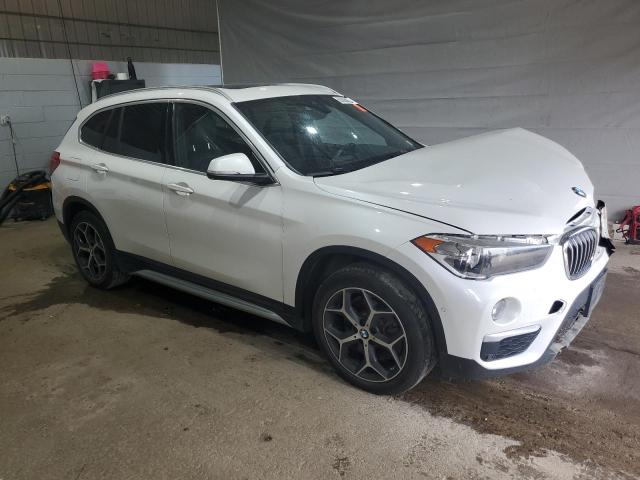 WBXHT3C52K5L89915 - 2019 BMW X1 XDRIVE28I WHITE photo 4
