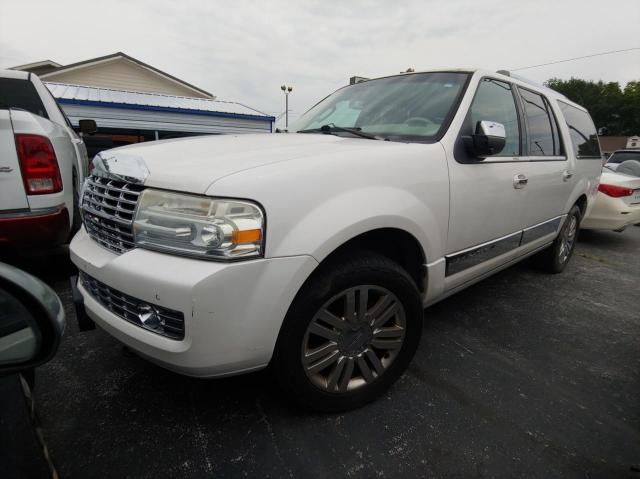 5LMJJ3J59BEJ06975 - 2011 LINCOLN NAVIGATOR L WHITE photo 2