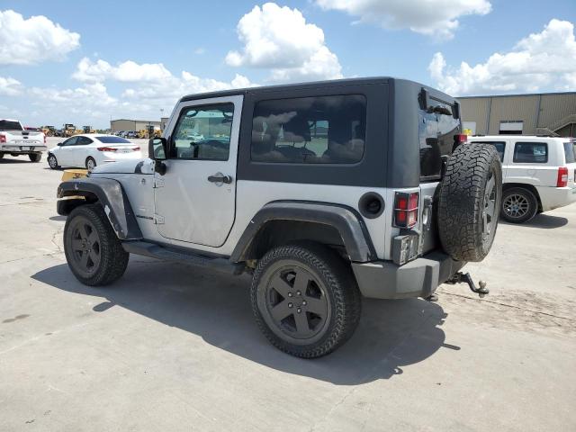 1J4FA54179L779166 - 2009 JEEP WRANGLER SAHARA SILVER photo 2