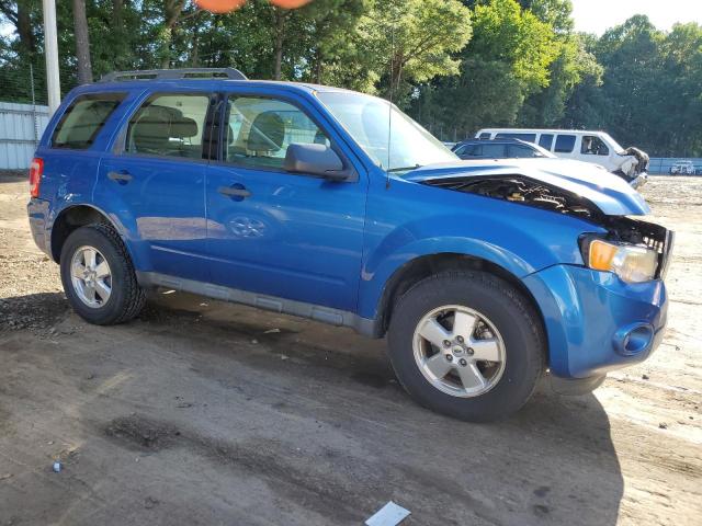 1FMCU0C73BKA67169 - 2011 FORD ESCAPE XLS BLUE photo 4