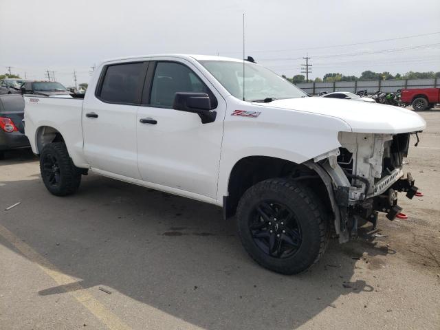 1GCPYFED9MZ368149 - 2021 CHEVROLET SILVERADO K1500 LT TRAIL BOSS WHITE photo 4