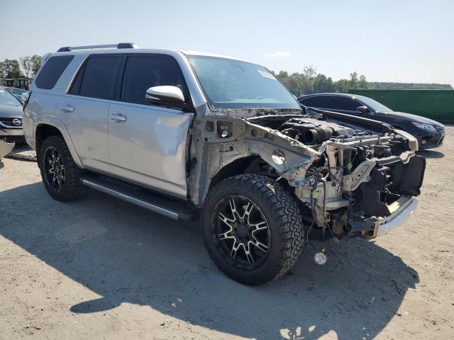 JTEZU5JR3K5203875 - 2019 TOYOTA 4RUNNER SR5 SILVER photo 4