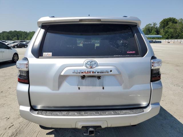 JTEZU5JR3K5203875 - 2019 TOYOTA 4RUNNER SR5 SILVER photo 6