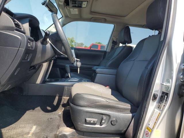 JTEZU5JR3K5203875 - 2019 TOYOTA 4RUNNER SR5 SILVER photo 7